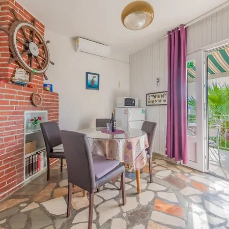 Apartment Branko - 60m From The Beach *
