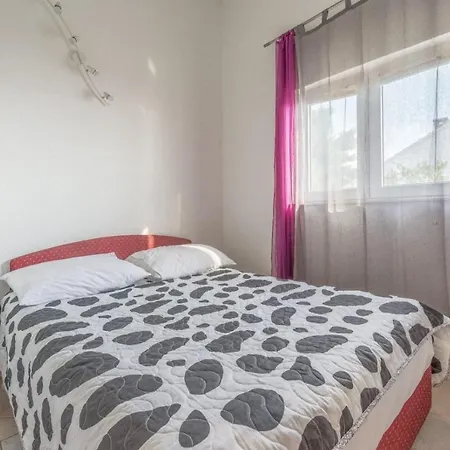 Apartment Branko - 60m From The Beach *