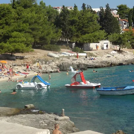Branko - 60m From The Beach Apartman *