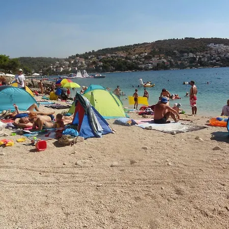 Apartment Branko - 60m From The Beach Trogir