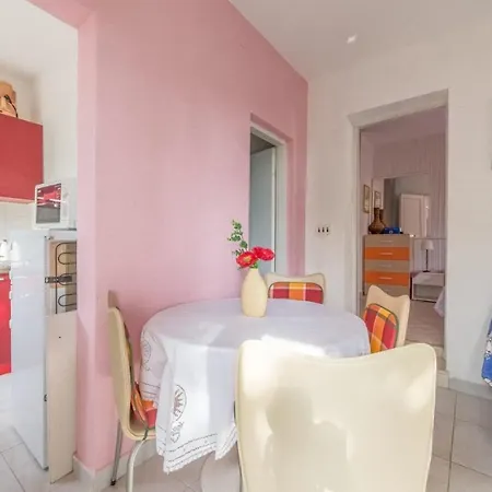 Branko - 60m From The Beach Daire *